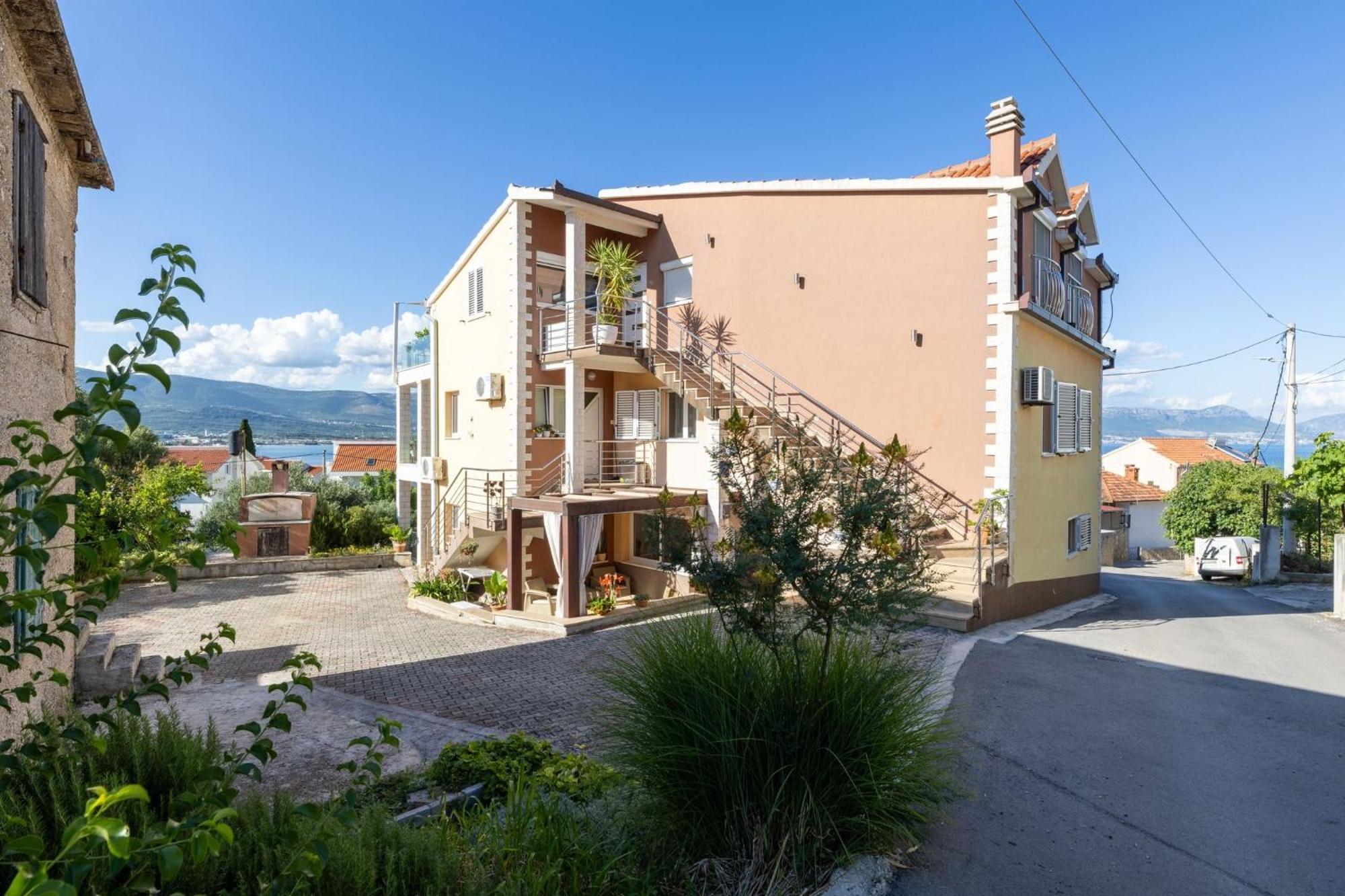 Apartments Belmat Τρογκίρ Εξωτερικό φωτογραφία